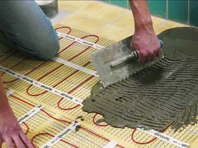 Есть возможность смонтировать теплый пол по старому керамическому покрытию, не прибегая к его демонтажу