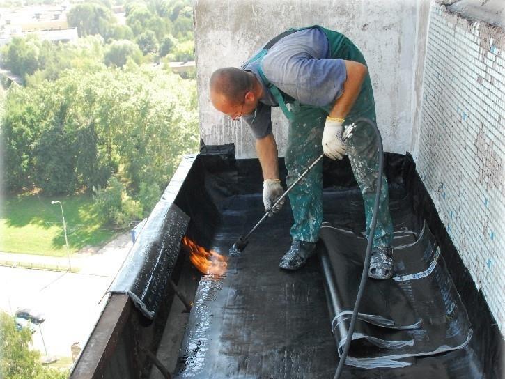Гидроизоляция балконной плиты сверху, с использованием рубероида по «горячей» технологии