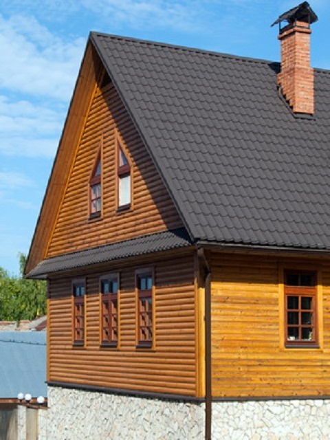 Простейший вариант двускатной крыши – симметричные скаты