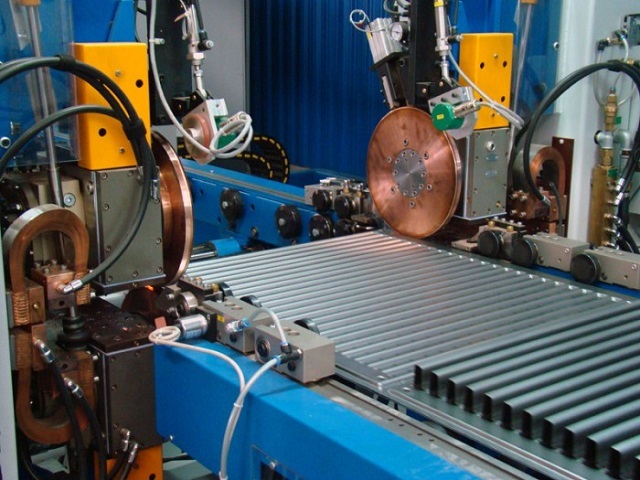 Автоматизированная линия по производству стальных панельных радиаторов